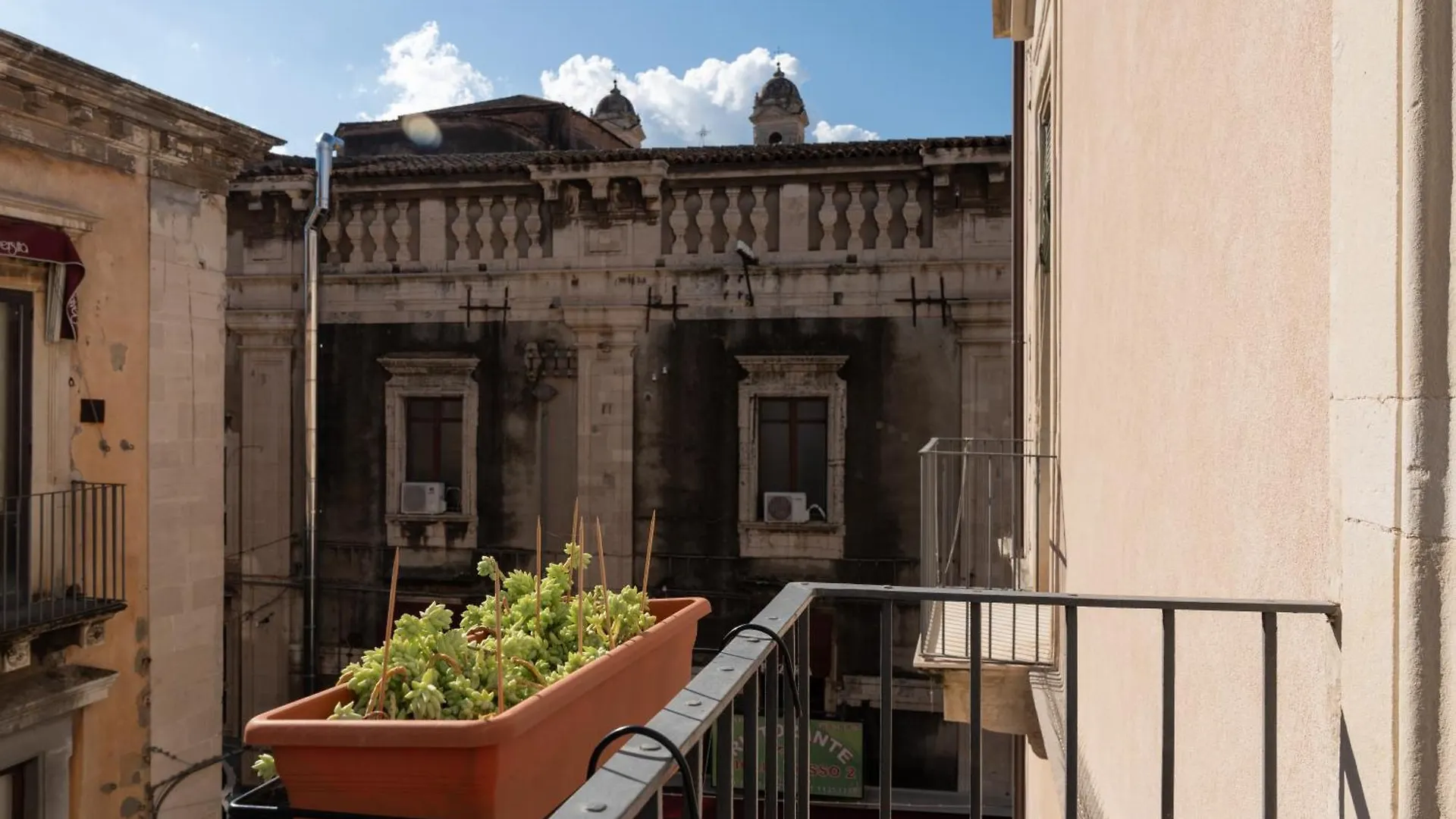 Amenano Apartments