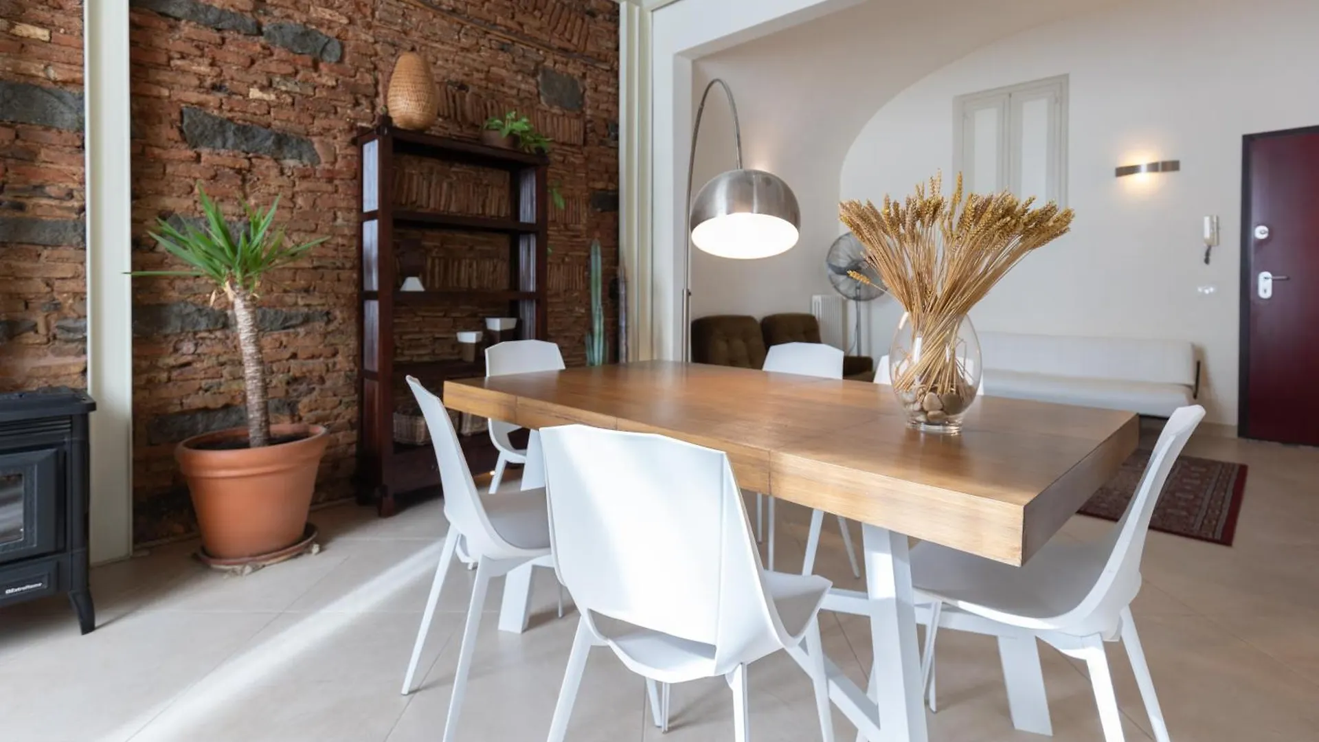 Amenano Apartments Italia