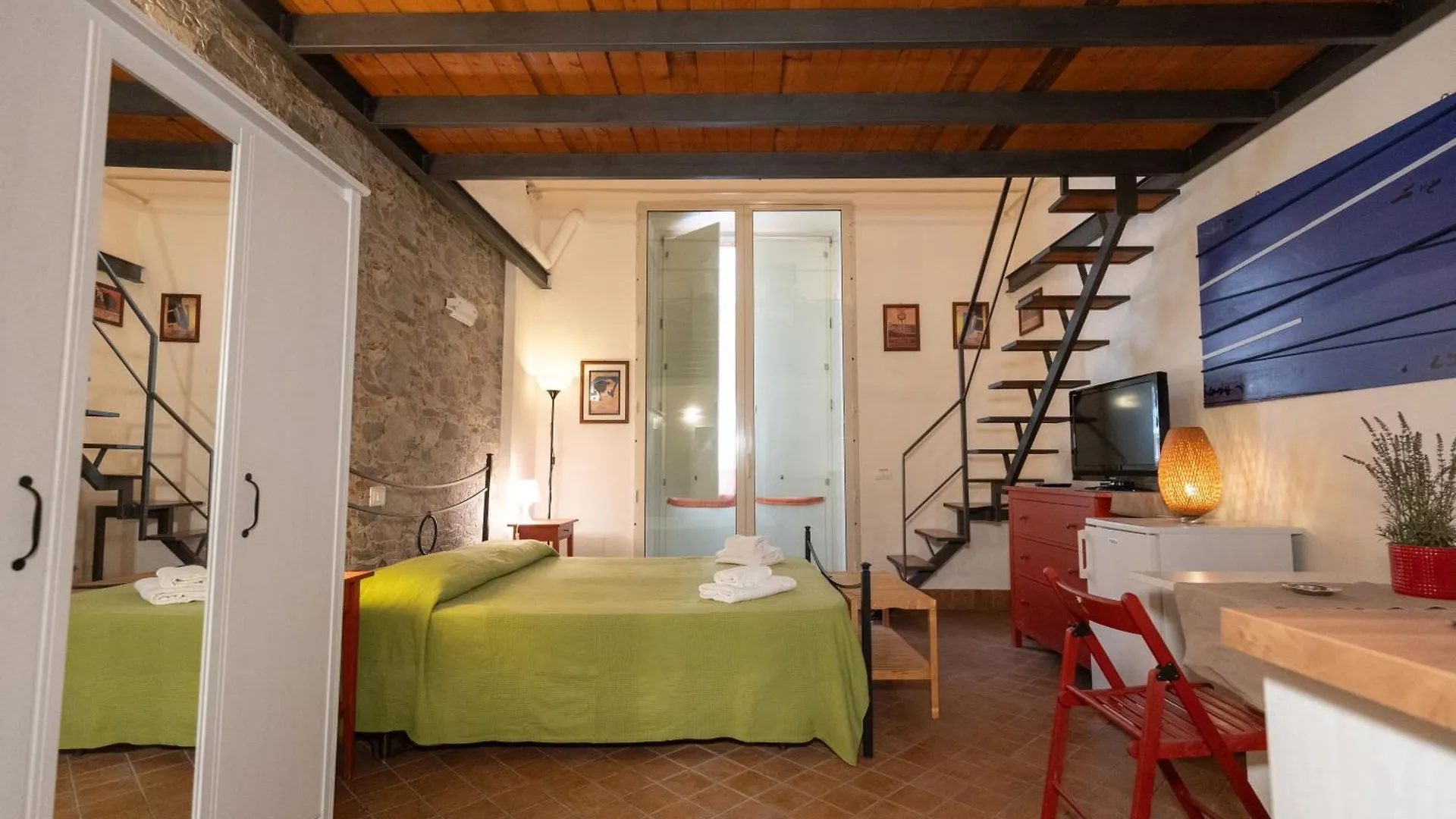 Amenano Apartments Italia